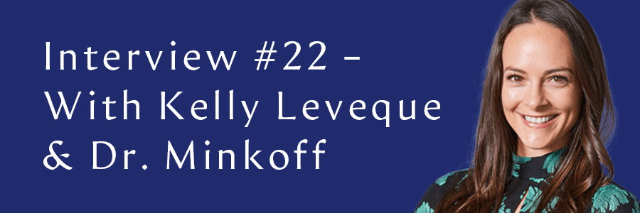 Kelly Leveque smiling on a dark blue background.